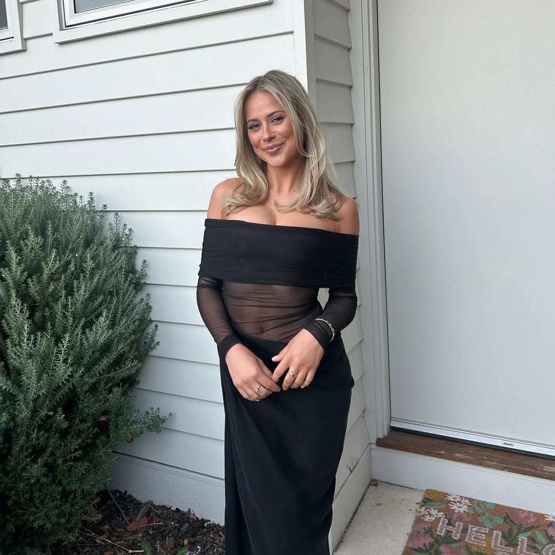 Vera - black maxi dress