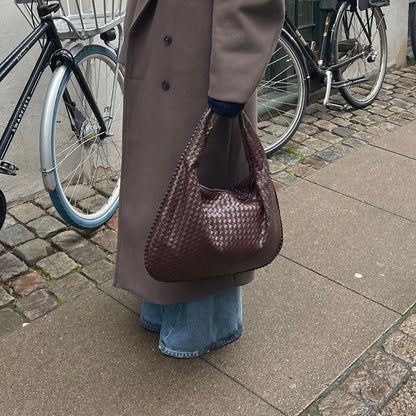 Sova Woven tote bag